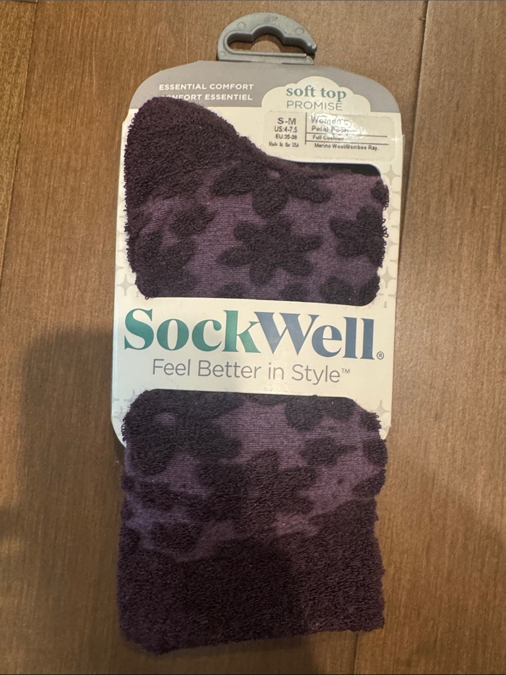 Womens's Plush Crew Socks - Purple Floral Pattern